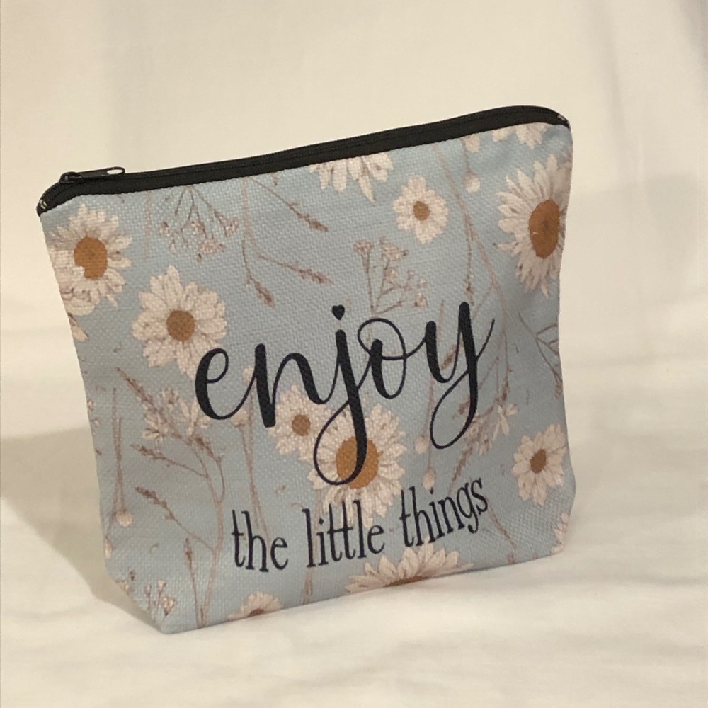 Zippered Canvas Case, 8.5"x6"x2" "Enjoy the little things" NWOT